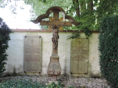 Linden-, Ahorn- und Robinienallee an der Wallfahrtskirche Maria Kappel